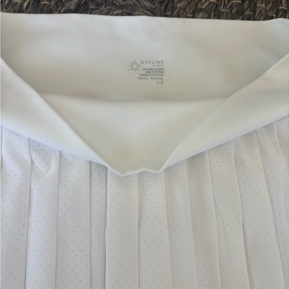 Offline Aerie American Eagle women’s Large pleated skort skirt White